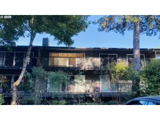 Photo #4: 20490081 Listing