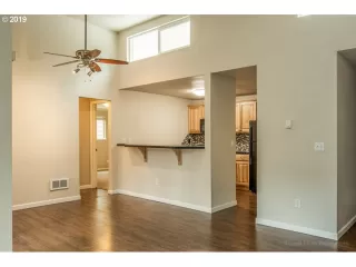 Photo #1: 20492994 Listing 