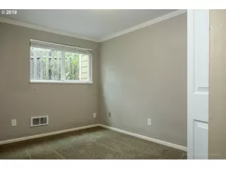 Photo #6: 20492994 Listing 