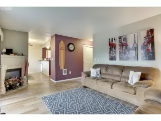 Photo #1: 20493410 Listing