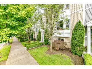 Photo #2: 20493613 Listing