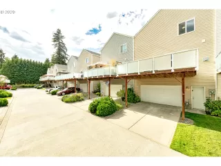 Photo #4: 20493613 Listing