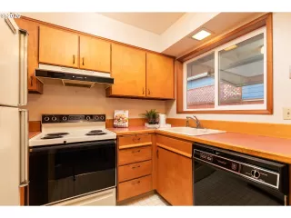 Photo #5: 20494075 Listing 