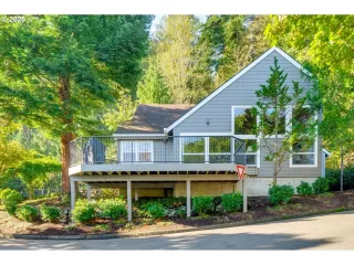 Photo #2: 20494634 Listing