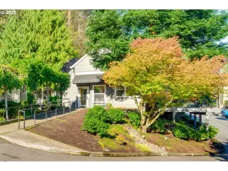 Photo #3: 20494634 Listing