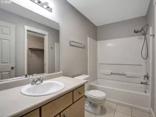 Photo #1: 20494731 Listing