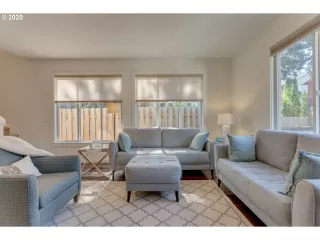 Photo #4: 20494771 Listing