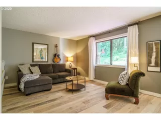 Photo #1: 20494825 Listing