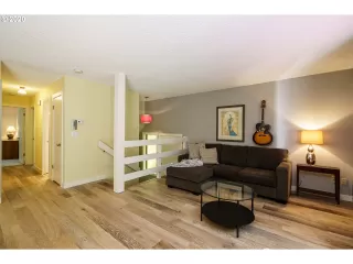 Photo #2: 20494825 Listing