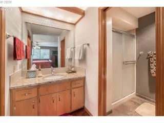 Photo #3: 20495390 Listing