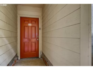 Photo #2: 20495707 Listing