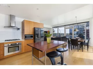 Photo #5: 20495868 Listing 