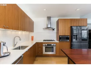 Photo #6: 20495868 Listing 