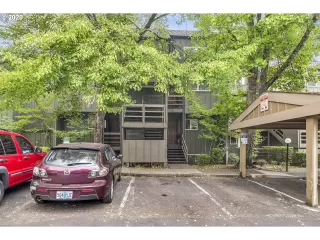 Photo #1: 20496238 Listing