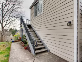 Photo #5: 20496346 Listing