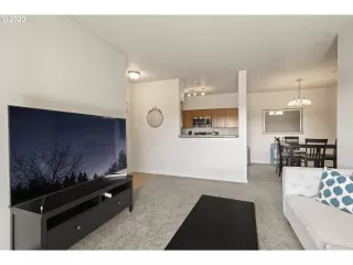 Photo #4: 20497462 Listing