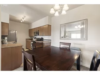 Photo #6: 20497462 Listing