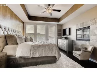 Photo #4: 20497463 Listing