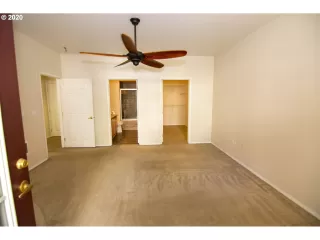 Photo #6: 20498378 Listing