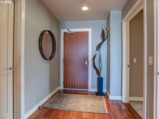 Photo #3: 20498655 Listing