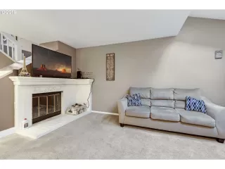 Photo #6: 20500484 Listing