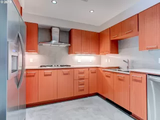 Photo #5: 20500620 Listing 