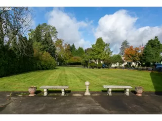 Photo #4: 20501475 Listing