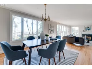 Photo #6: 20501649 Listing