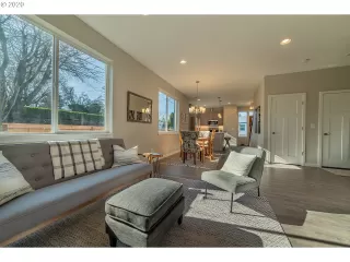 Photo #1: 20501918 Listing 