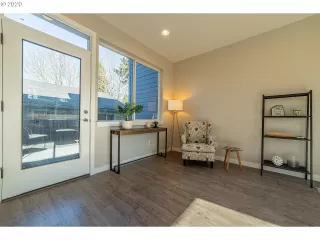 Photo #2: 20501918 Listing 