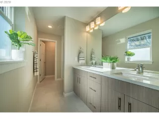 Photo #5: 20501918 Listing 