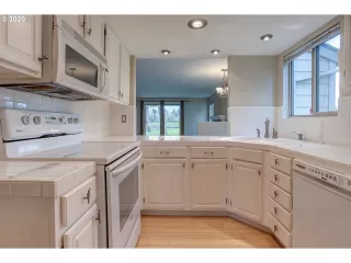 Photo #2: 20501994 Listing 