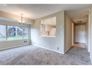 Photo #6: 20501994 Listing 