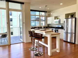 Photo #4: 20502125 Listing 