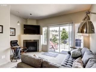 Photo #4: 20502605 Listing