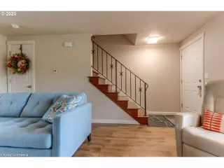 Photo #3: 20502729 Listing