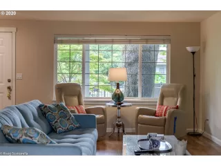 Photo #4: 20502729 Listing