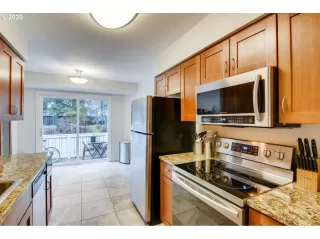 Photo #3: 20502993 Listing