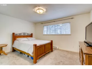 Photo #4: 20502993 Listing