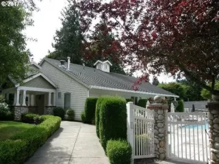 Photo #3: 20503058 Listing