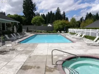 Photo #4: 20503058 Listing