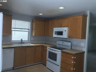 Photo #3: 20503879 Listing