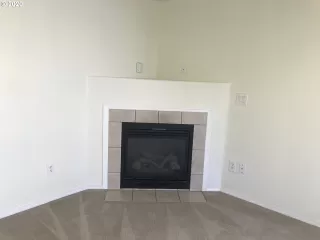 Photo #5: 20503879 Listing