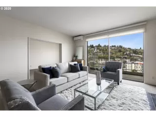 Photo #2: 20505175 Listing