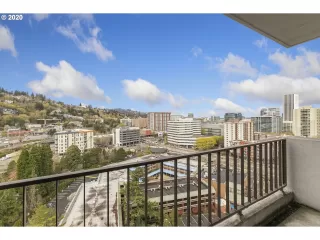 Photo #5: 20505175 Listing