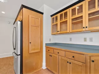 Photo #4: 20507525 Listing