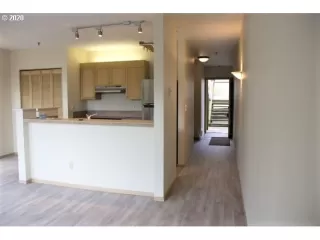 Photo #4: 20507594 Listing 