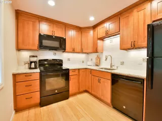 Photo #1: 20507634 Listing