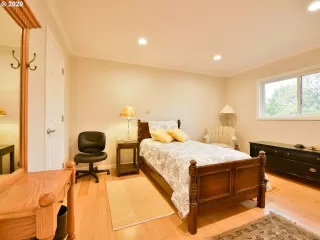 Photo #4: 20507634 Listing