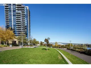 Photo #2: 20508098 Listing